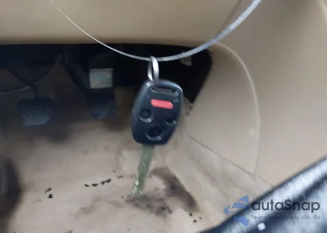 2004 Honda Accord 2.4 Ex z USA, uszkodzony, nr VIN 1HGCM55704A102484